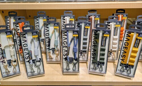 🌟お出かけに便利なショルダーストラップのご紹介🌟